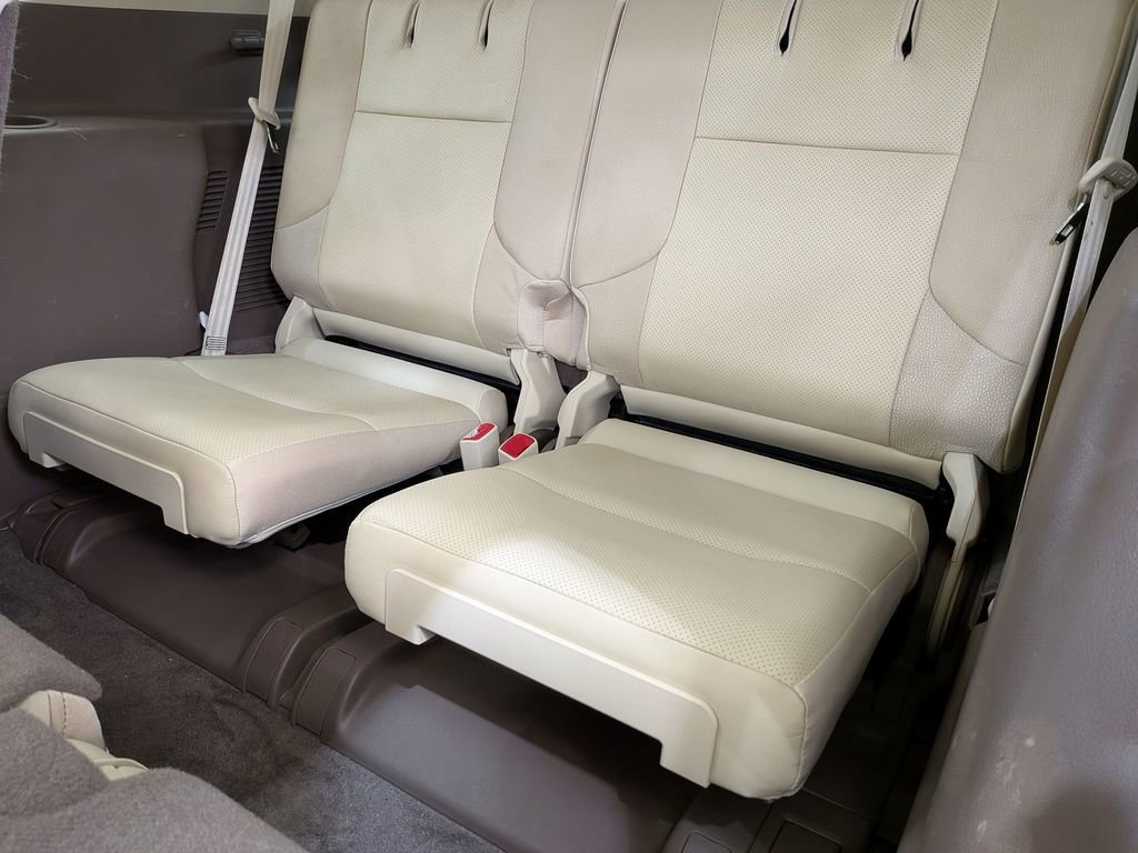 Used 2015 Lexus GX 460 w/ Premium Package image 28