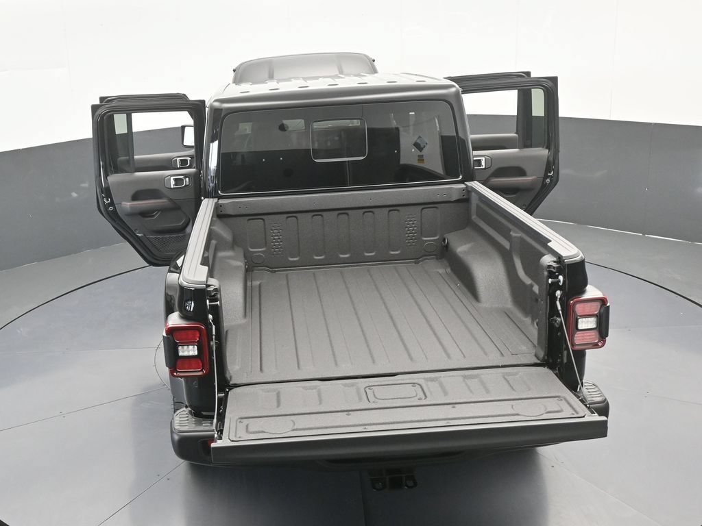 New 2026 Jeep Gladiator Rubicon w/ Steel Power Dome Hood Package AWD/4WD image 63