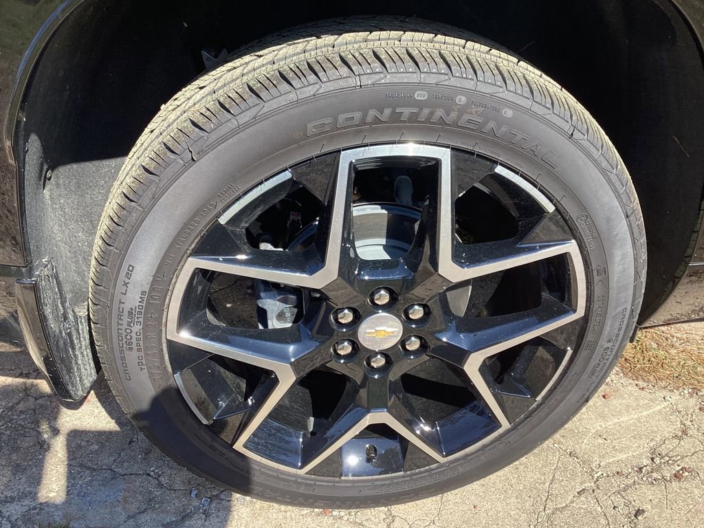 New 2026 Chevrolet Traverse High Country w/ LPO, Floor Liner Package AWD/4WD image 10