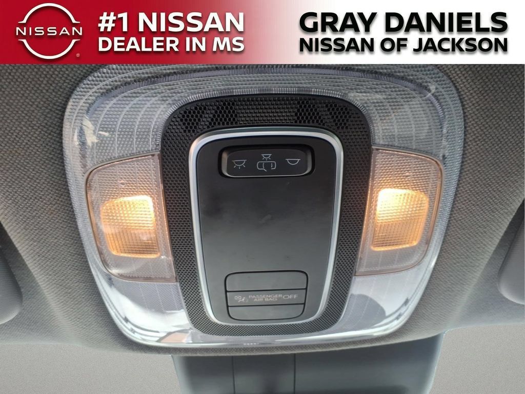 Used 2025 Hyundai Elantra SE FWD image 21