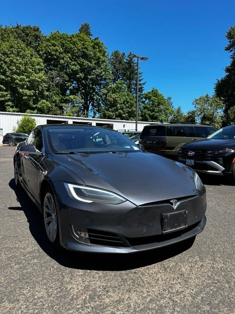 Used 2018 Tesla Model S 100D AWD/4WD image 2