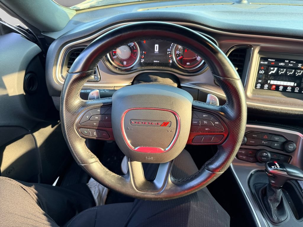 Used 2022 Dodge Challenger R/T RWD image 18