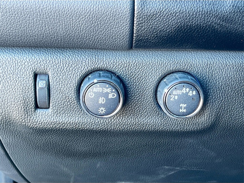 Used 2022 Chevrolet Colorado LT w/ Safety Package image 10