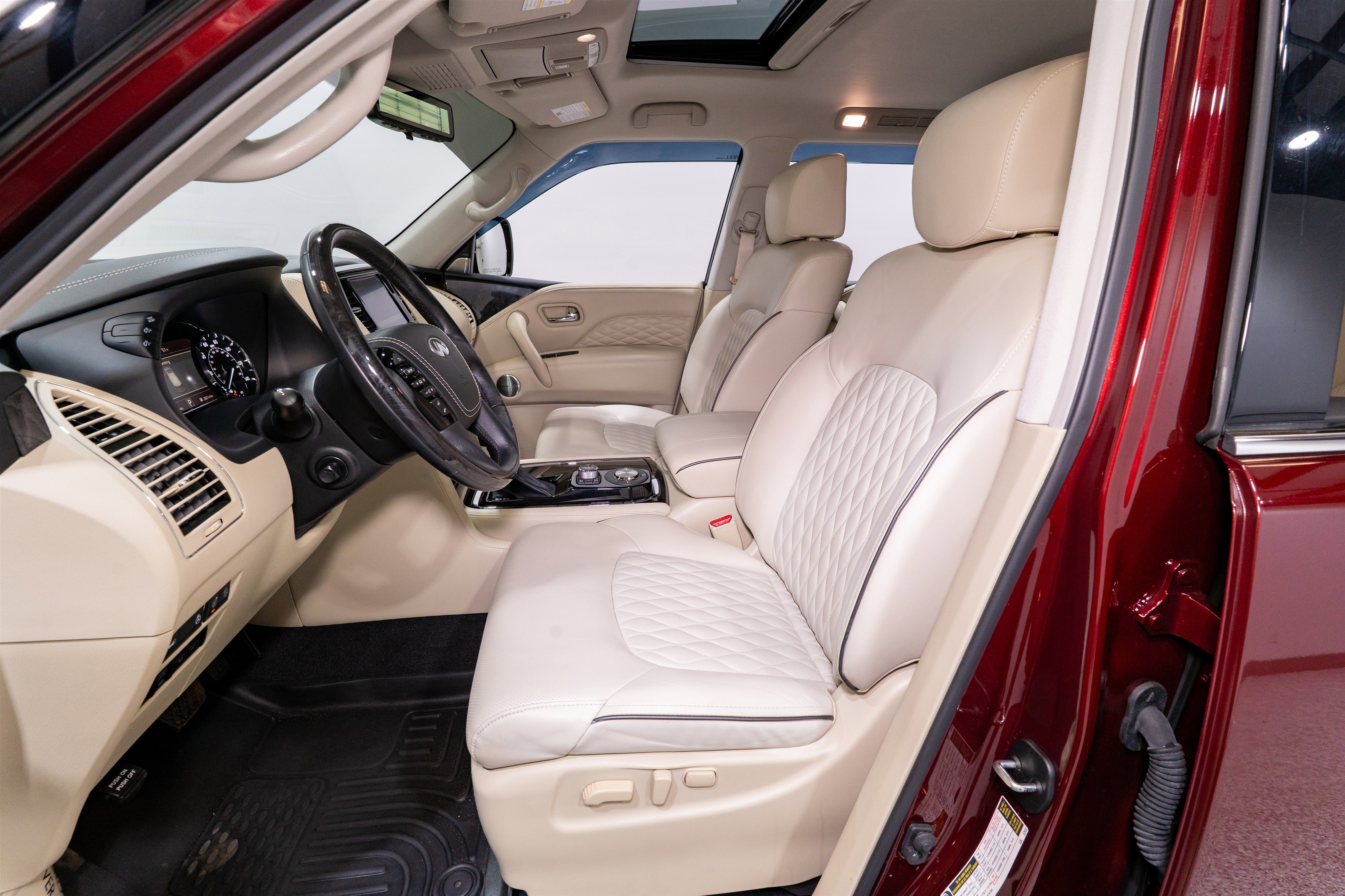 Used 2020 INFINITI QX80 Luxe w/ Proactive Package image 16