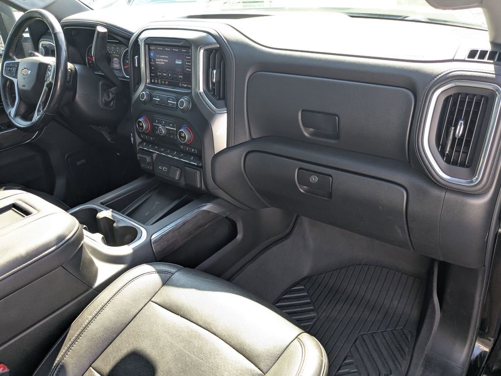 Used 2020 Chevrolet Silverado 3500 LTZ w/ LTZ Premium Package image 21