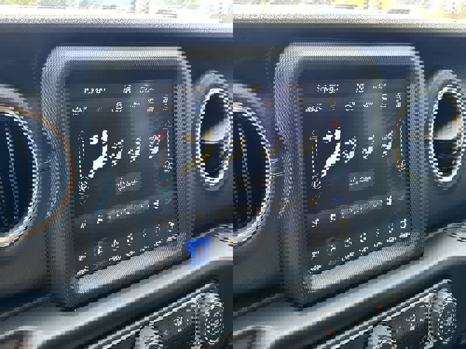 Certified 2023 Jeep Wrangler Unlimited Rubicon 4xe w/ Steel Bumper Group image 15