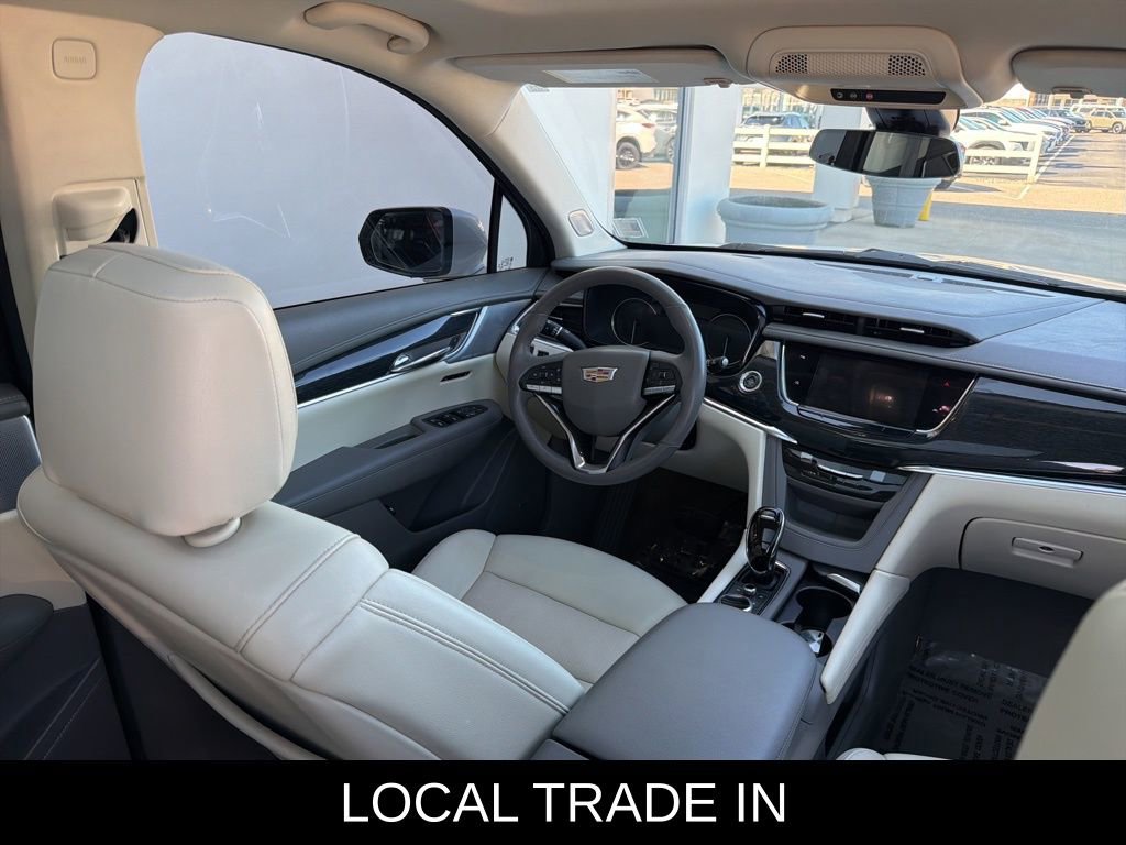 Used 2023 Cadillac XT6 Premium Luxury image 14