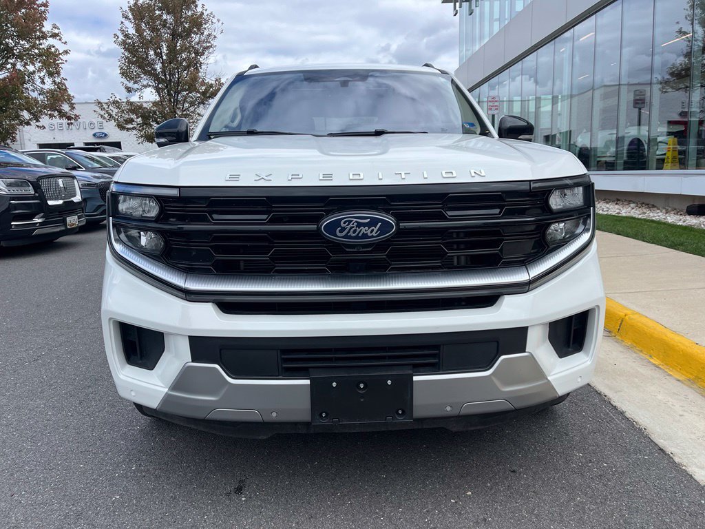 Certified 2025 Ford Expedition Max Platinum w/ Driver's Package AWD/4WD image 2