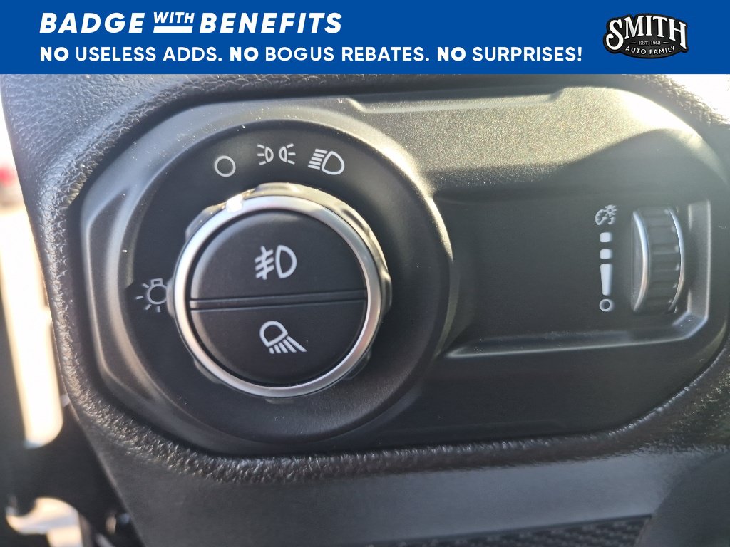 Used 2023 Jeep Gladiator Sport AWD/4WD image 17