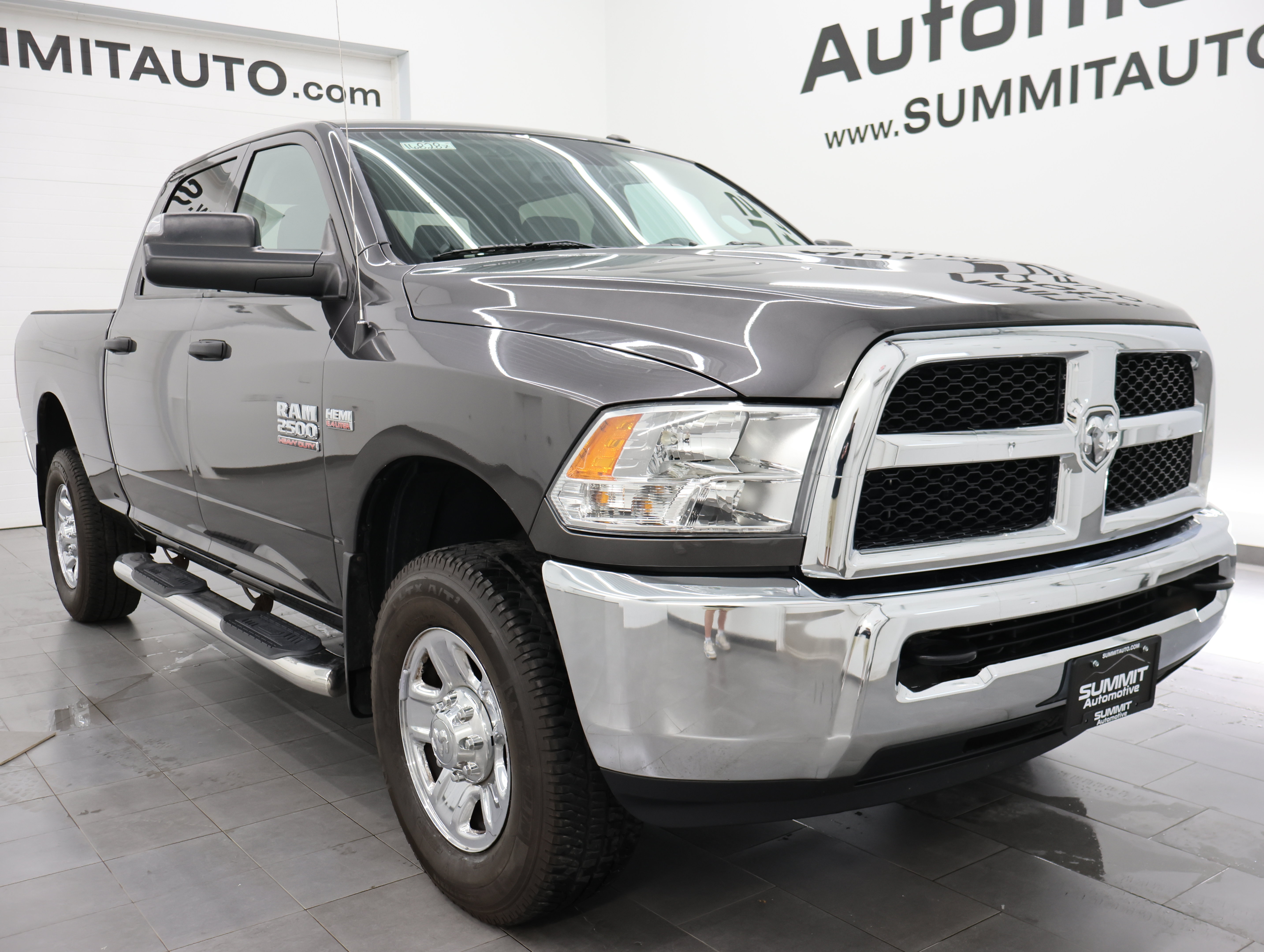 Used 2016 RAM 2500 Tradesman w/ Chrome Appearance Group AWD/4WD image 2