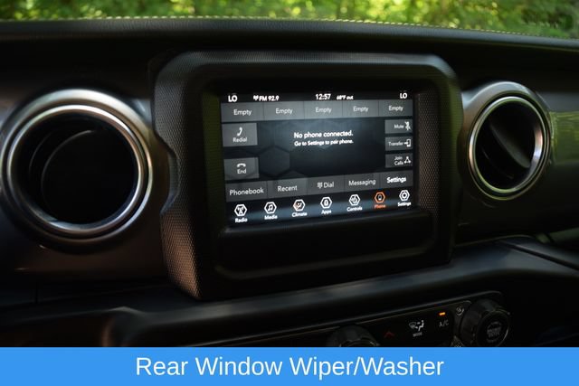 Used 2018 Jeep Wrangler Unlimited Sahara AWD/4WD image 10