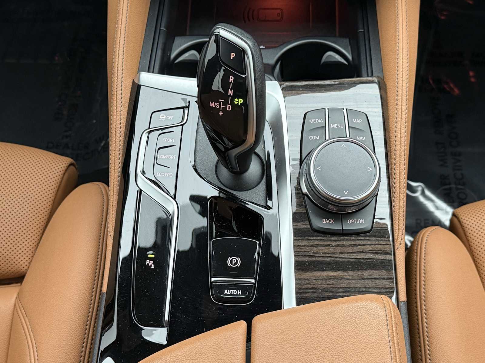 Used 2023 BMW 540i xDrive w/ M Sport Package image 32