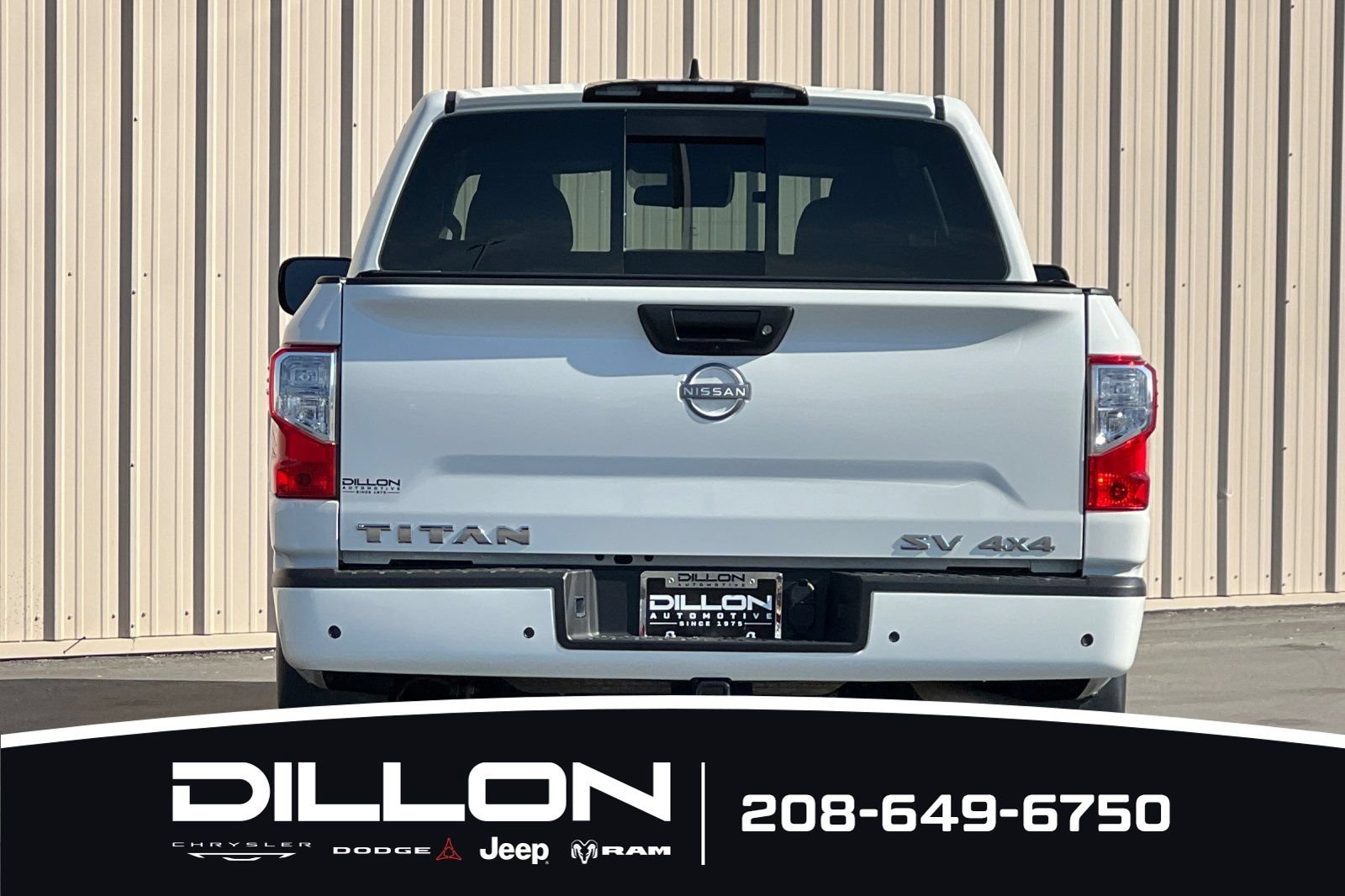 Used 2024 Nissan Titan SV AWD/4WD image 5