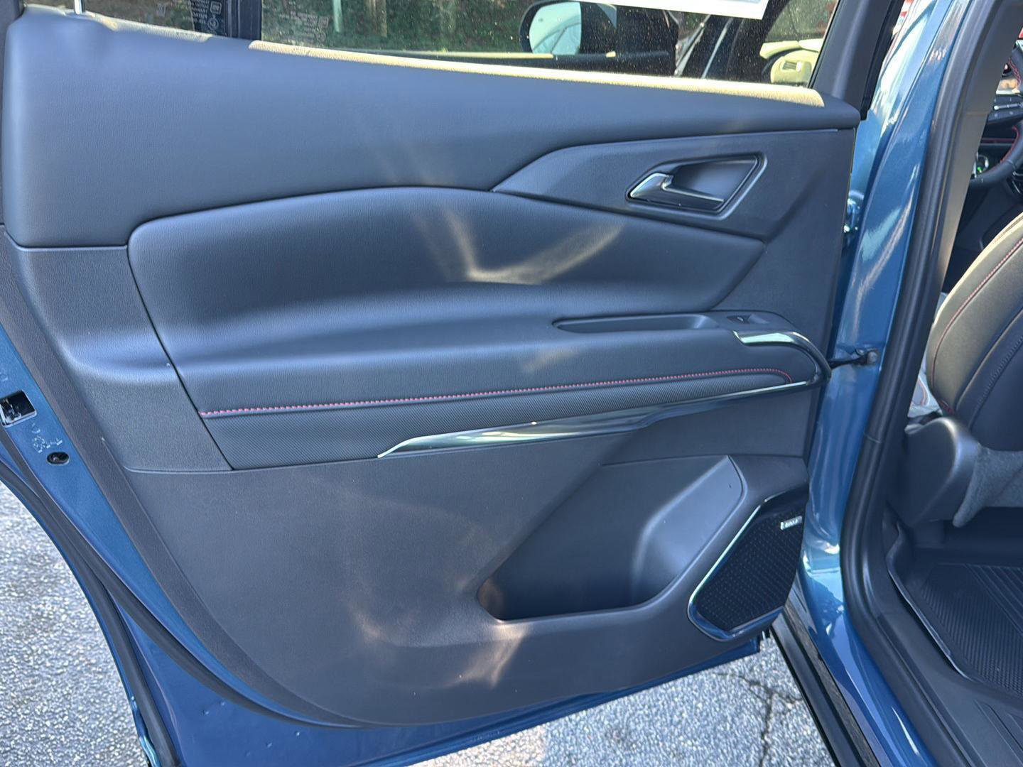 New 2026 Chevrolet Traverse RS w/ LPO, Floor Liner Package image 15