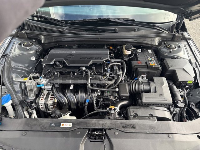 Certified 2025 Hyundai Elantra Sport image 67