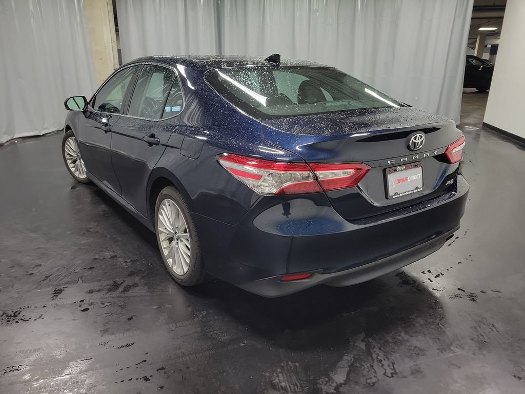 Used 2019 Toyota Camry XLE FWD image 6
