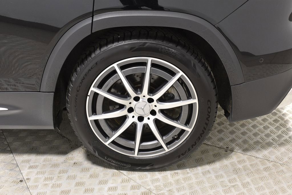 Used 2023 Mercedes-Benz GLB 35 AMG 4MATIC image 37