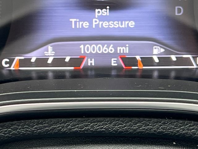 Used 2019 Jeep Cherokee Limited image 3