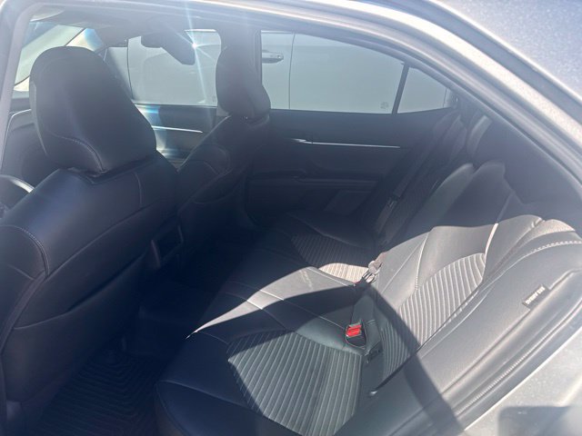 Used 2018 Toyota Camry SE w/ Convenience Package FWD image 13