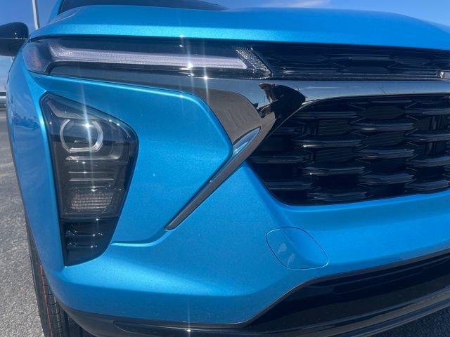 New 2026 Chevrolet Trax RS w/ Driver Confidence Package image 11