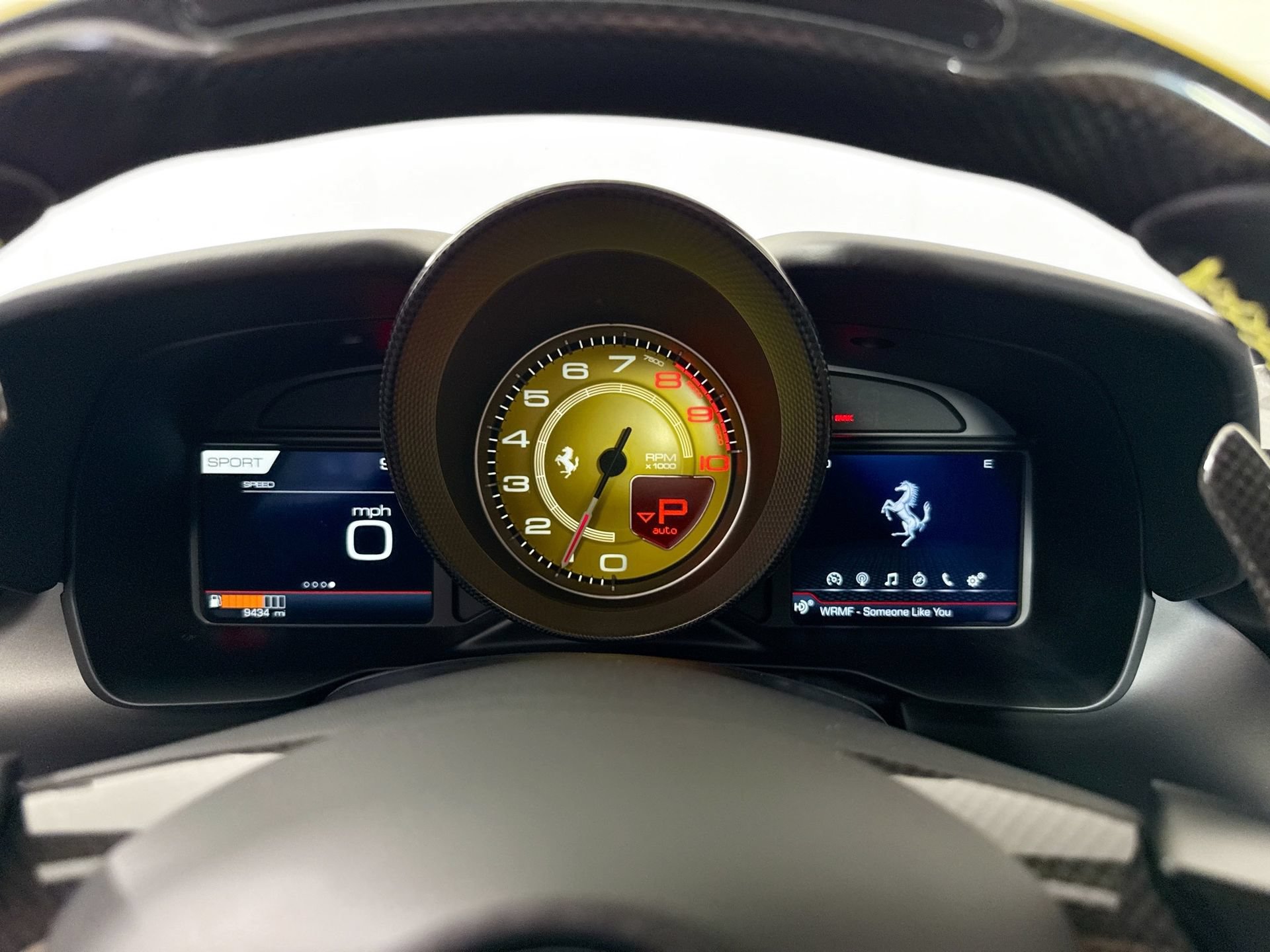 Certified 2021 Ferrari F8 Tributo RWD image 11