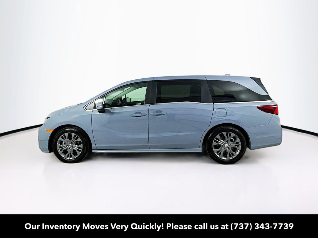 Used 2026 Honda Odyssey Touring image 4