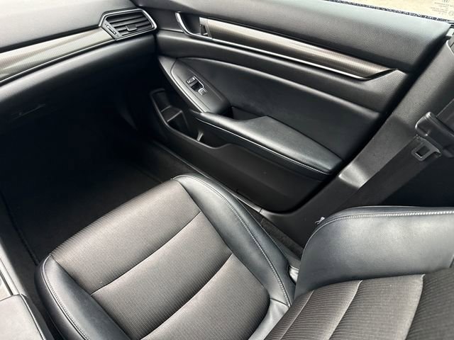 Used 2018 Honda Accord Sport image 15