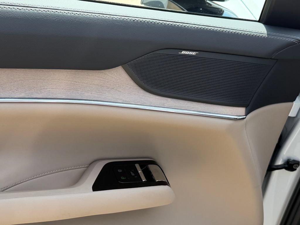 Certified 2025 Volvo EX90 Plus AWD/4WD image 10