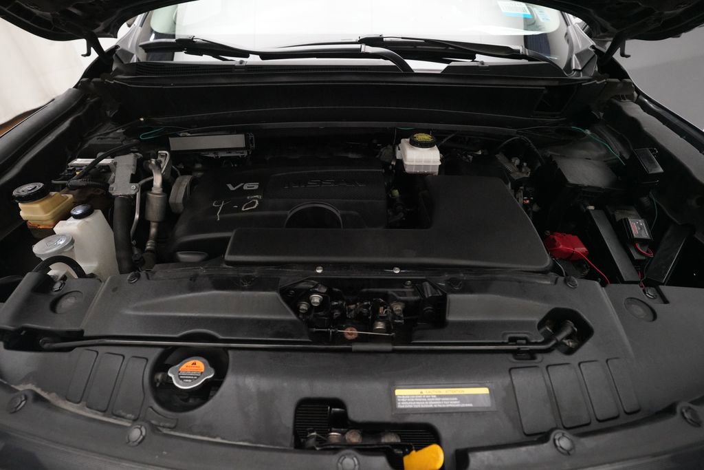 Used 2018 Nissan Pathfinder Platinum AWD/4WD image 3
