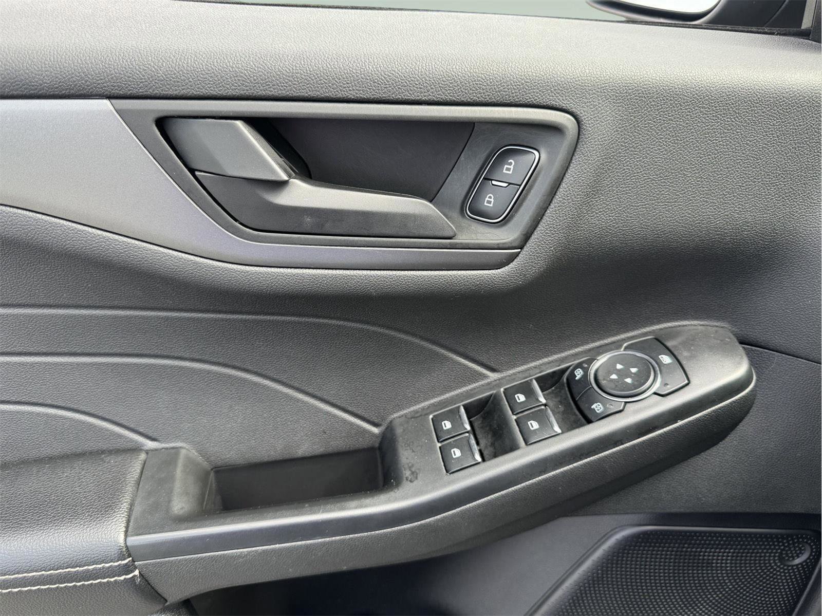 Used 2023 Ford Escape Active image 43