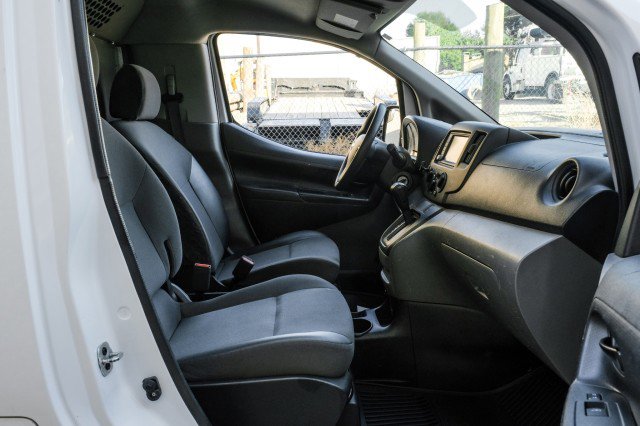 Used 2020 Nissan NV200 S image 29