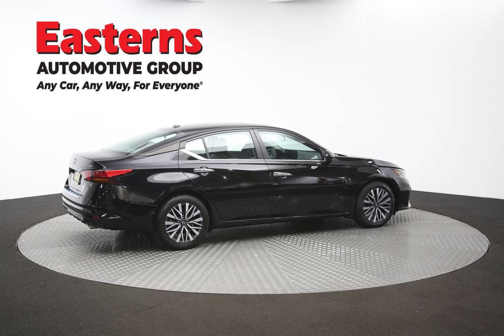 Used 2023 Nissan Altima 2.5 SV w/ SV Premium Package FWD image 44