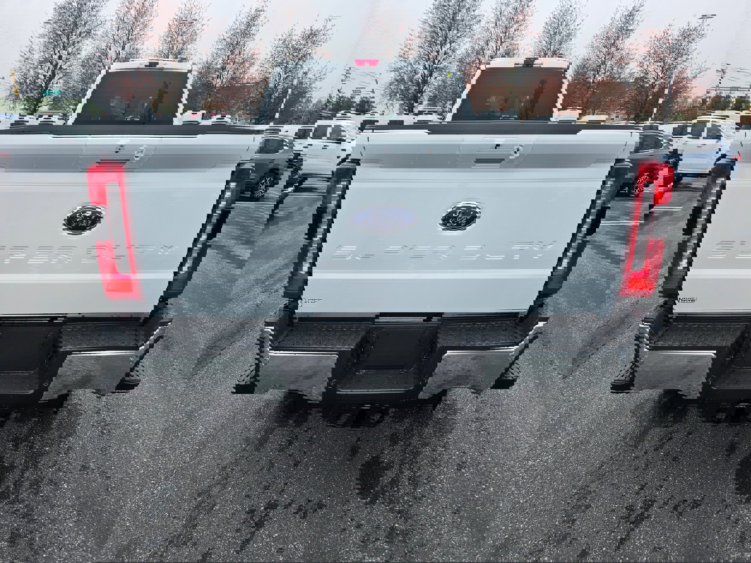 New 2026 Ford F250 Lariat w/ FX4 Off-Road Package image 4