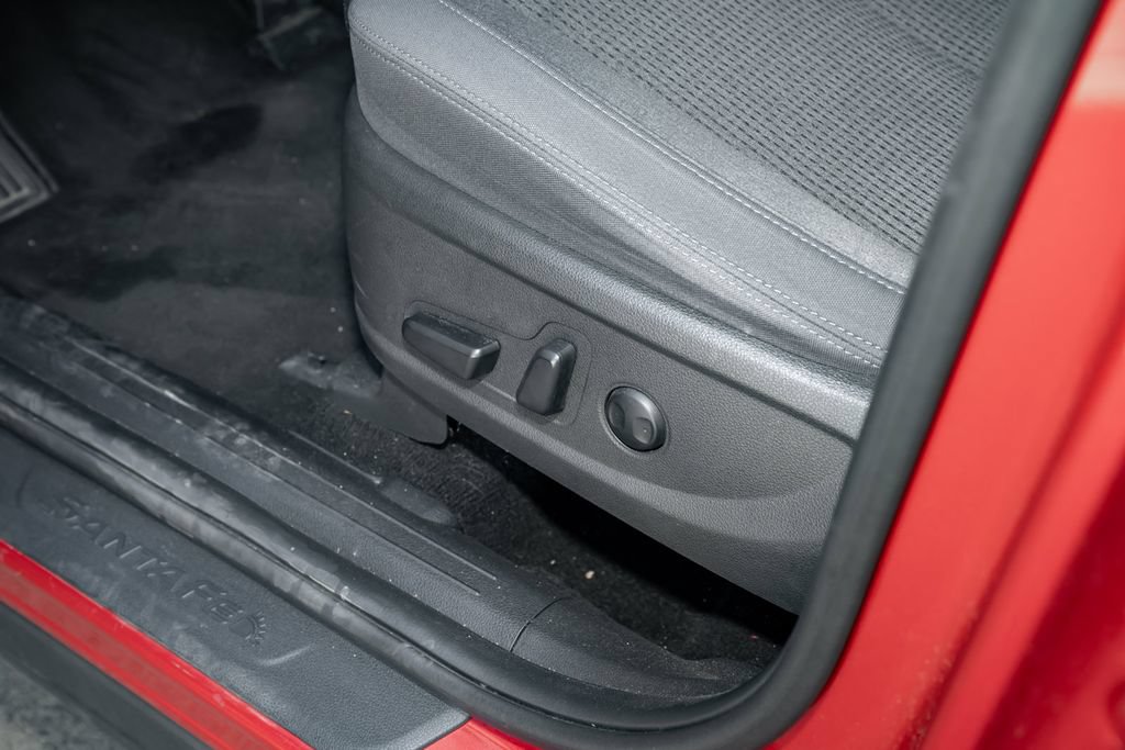 Used 2023 Hyundai Santa Fe SEL FWD image 16