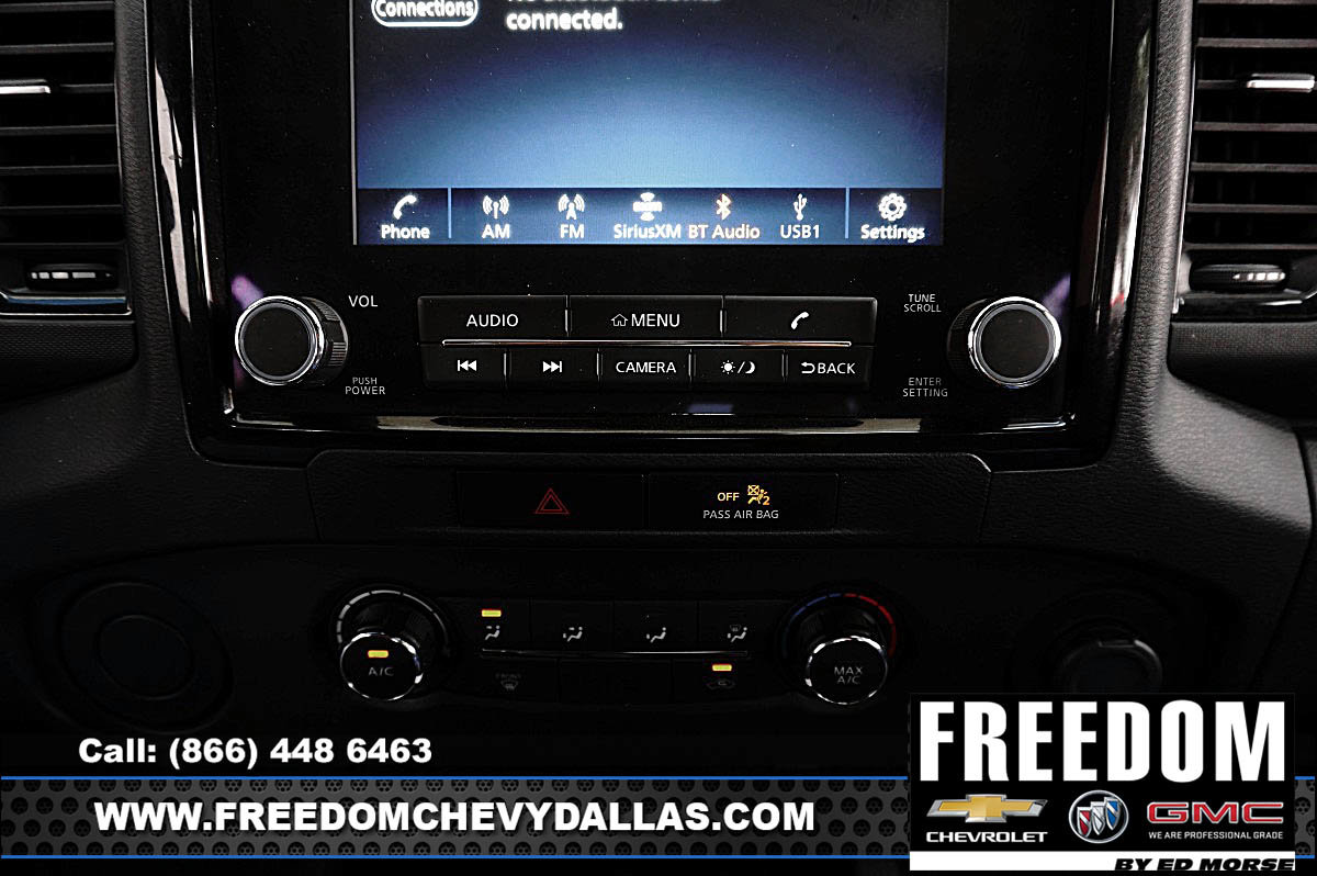 Used 2023 Nissan Frontier SV w/ Midnight Edition Package RWD image 17