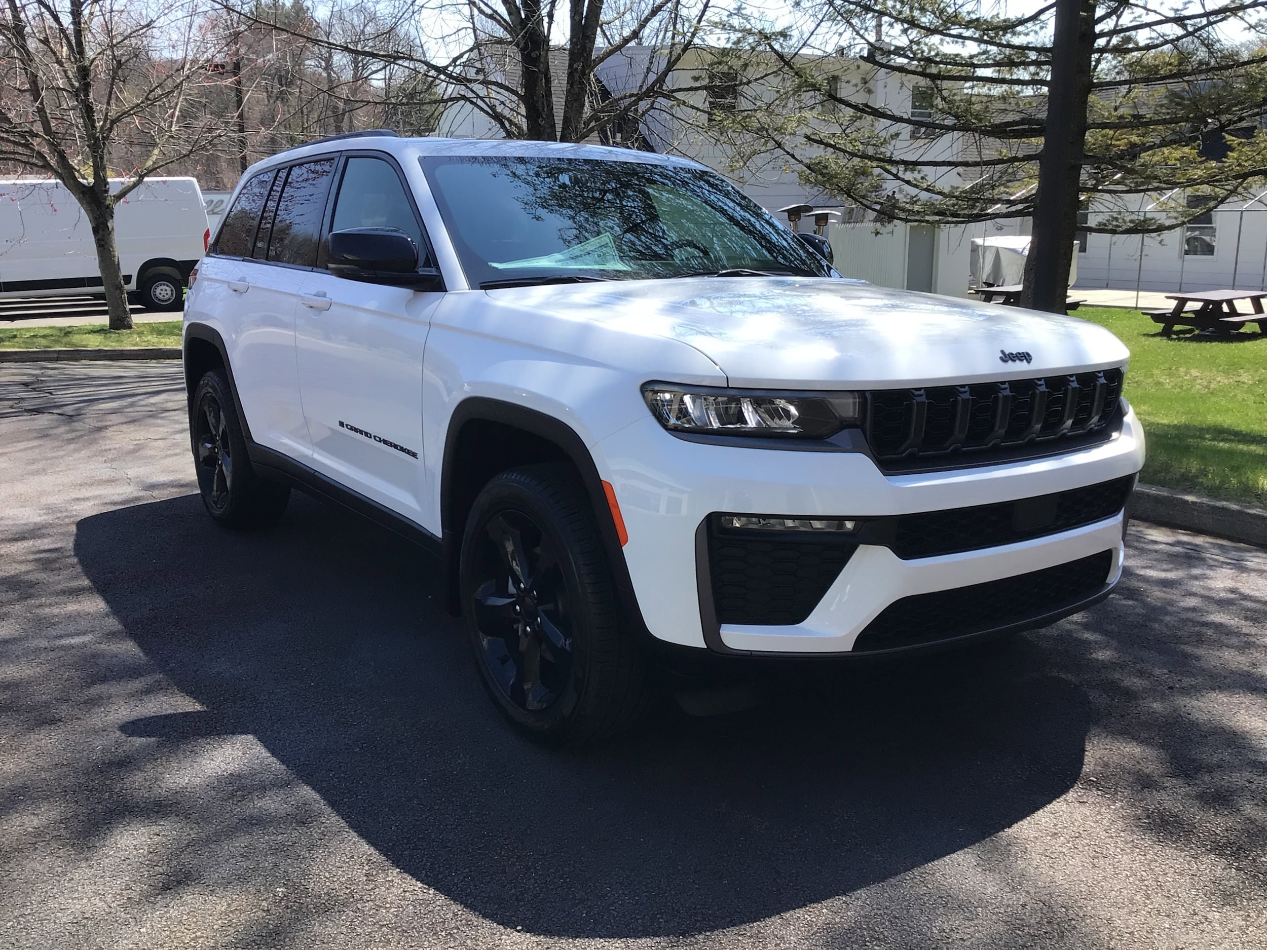 New 2026 Jeep Grand Cherokee Limited w/ Limited Altitude Package AWD/4WD image 1