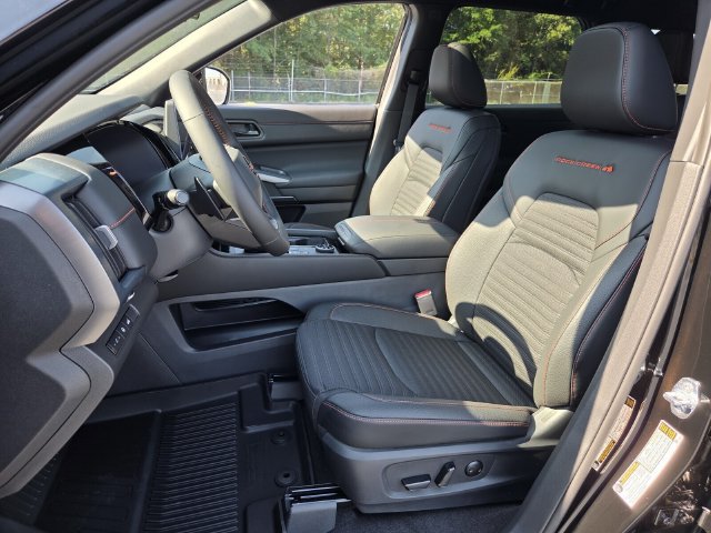 New 2026 Nissan Pathfinder Rock Creek AWD/4WD image 9