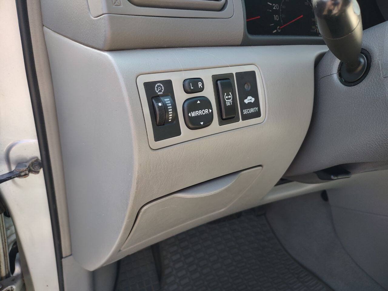 Used 2008 Toyota Corolla LE FWD image 12