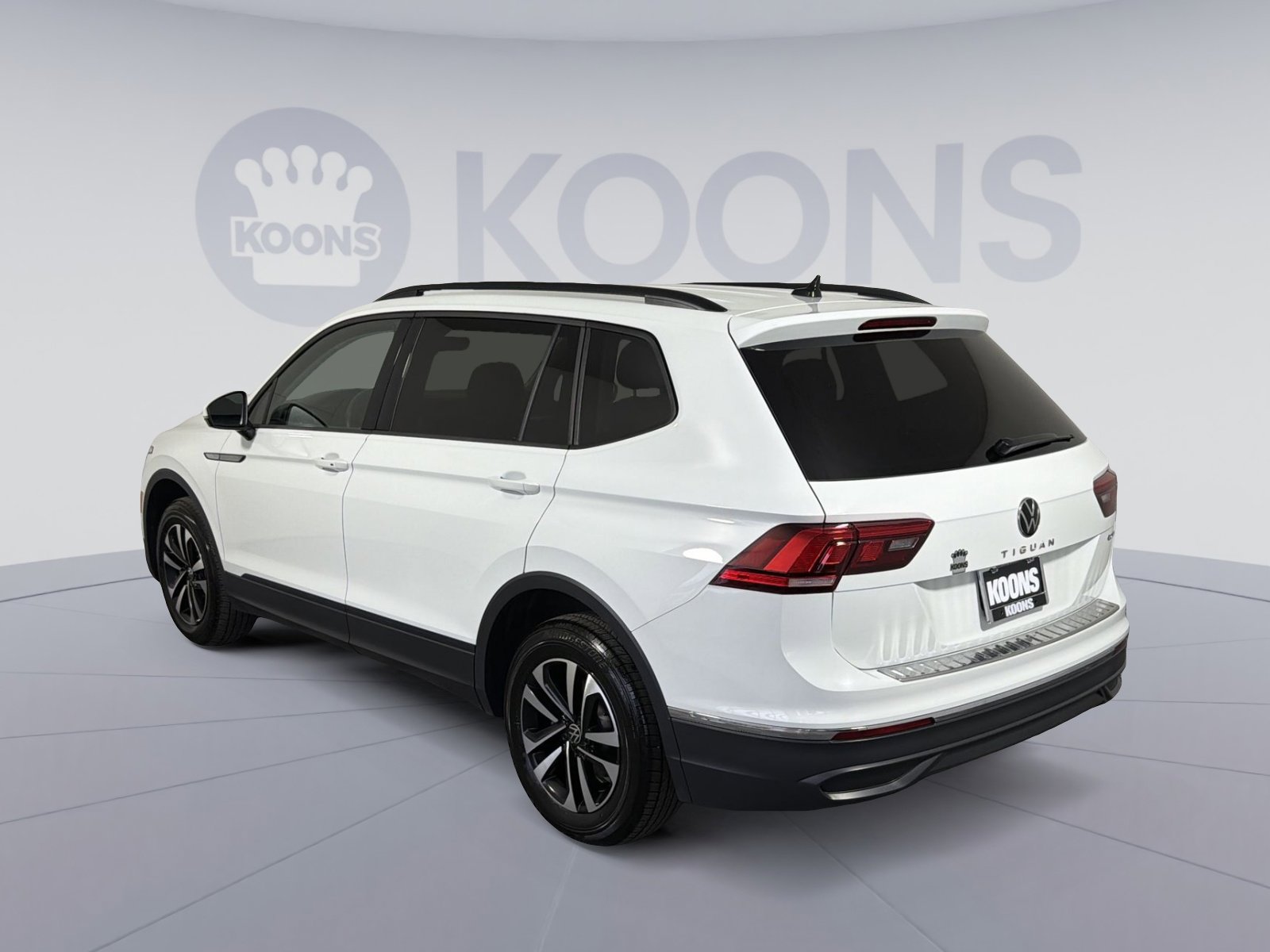 Used 2024 Volkswagen Tiguan S image 4