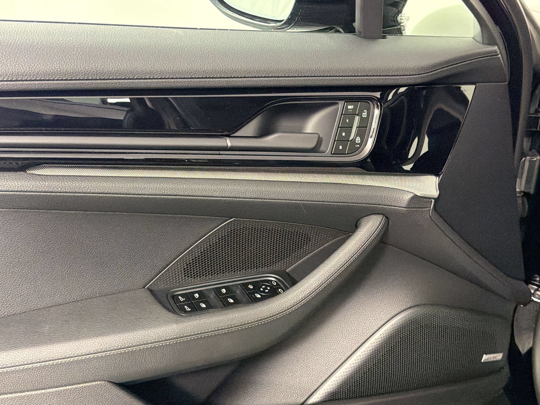 New 2026 Porsche Panamera image 15