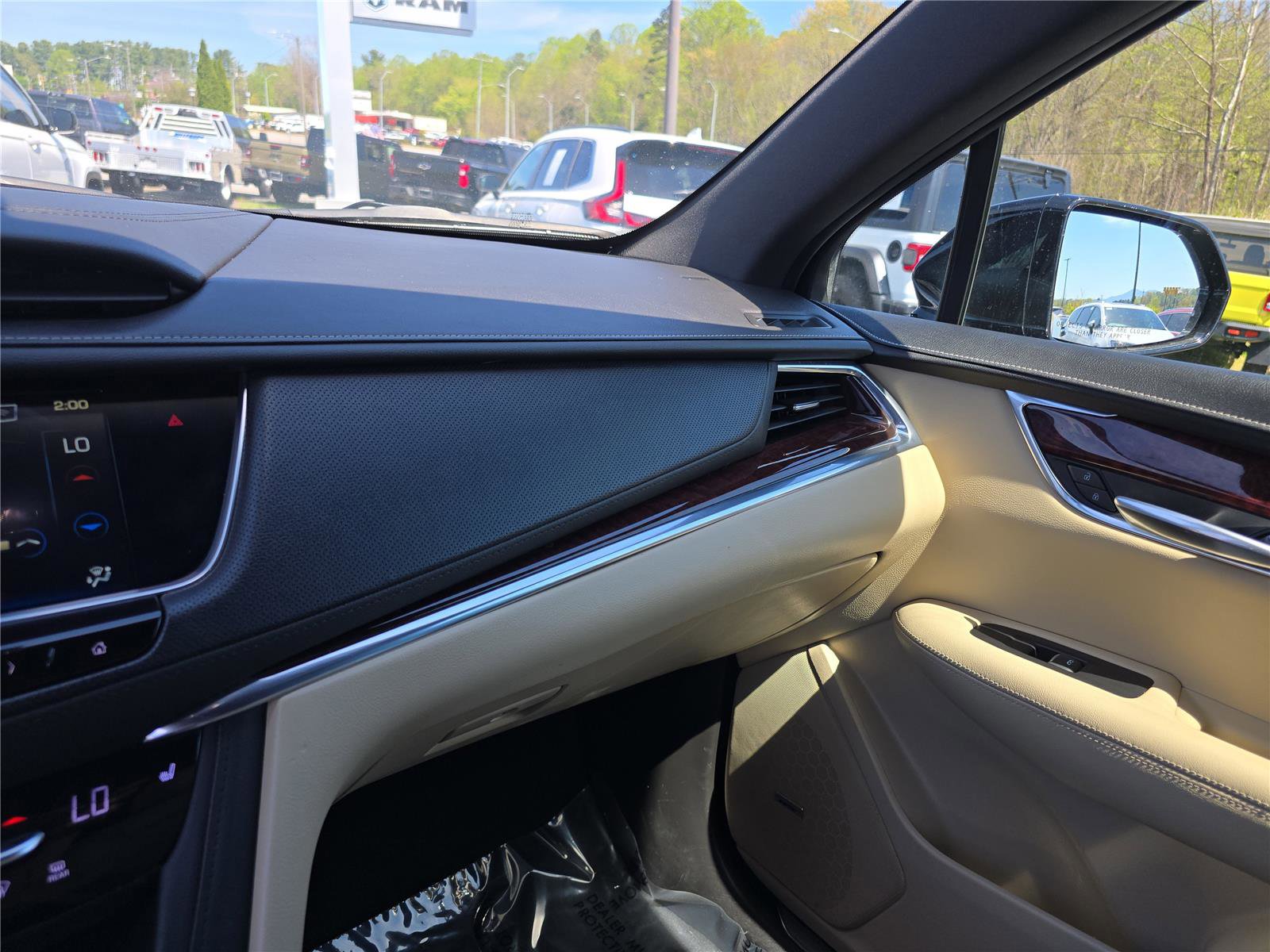 Used 2019 Cadillac XT5 Luxury image 25