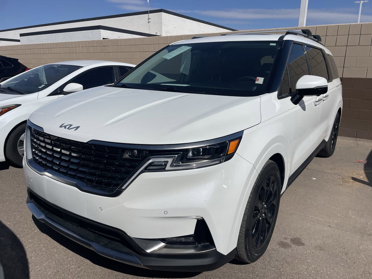 Certified 2024 Kia Carnival SX Prestige image 3