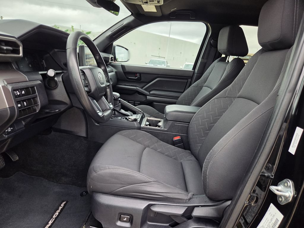 Used 2024 Toyota Tacoma SR5 AWD/4WD image 26