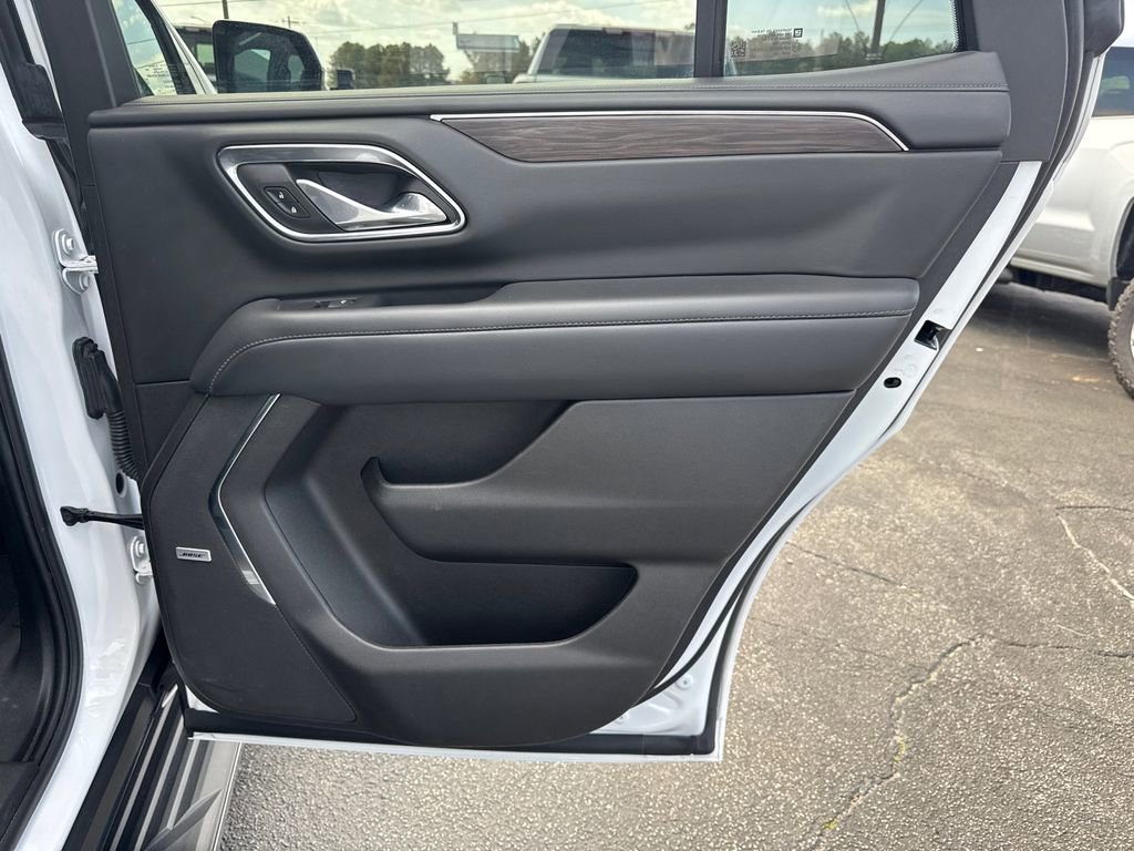 Used 2024 Chevrolet Tahoe LT RWD image 17