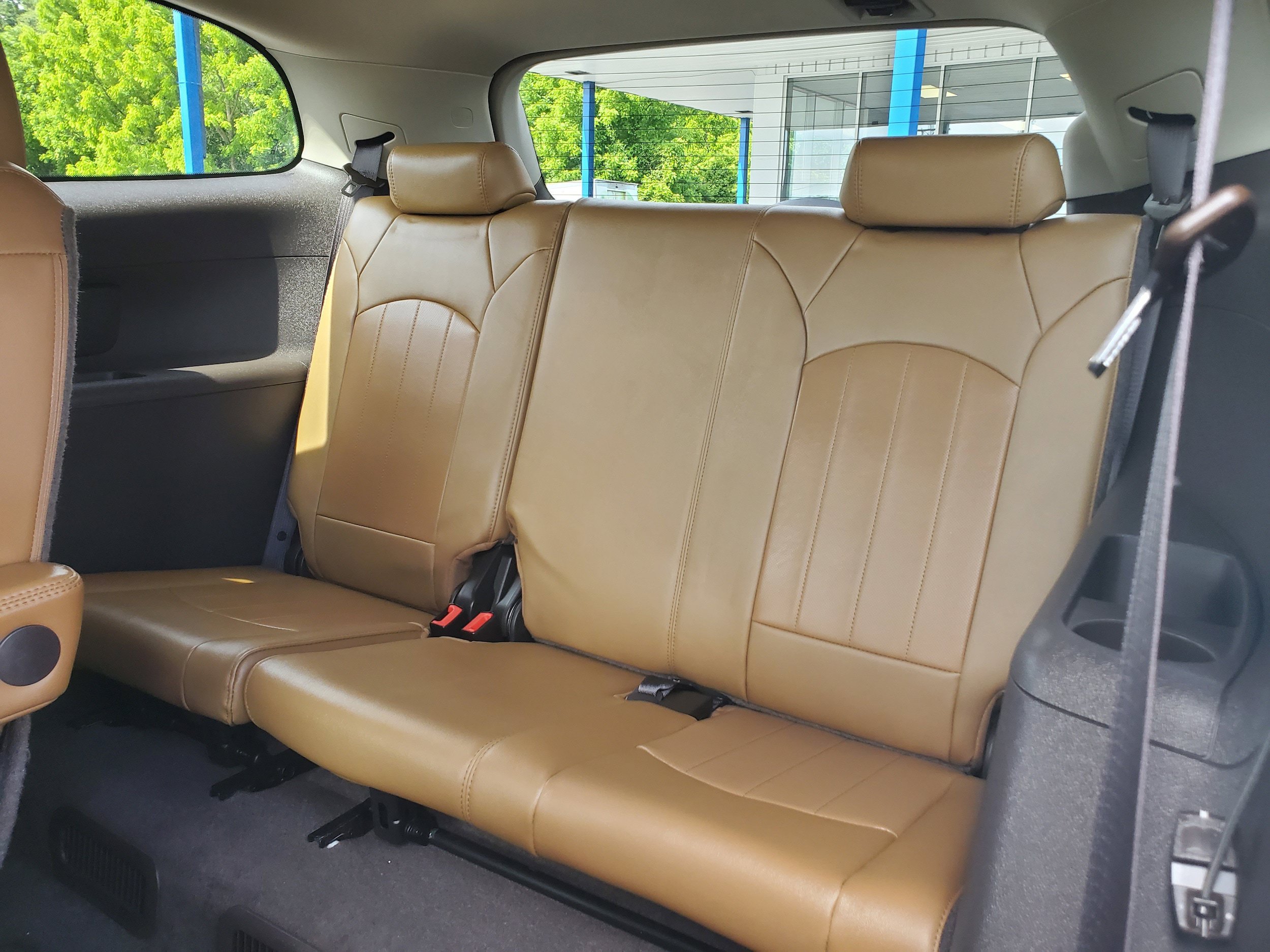 Used 2014 Buick Enclave Leather FWD image 25