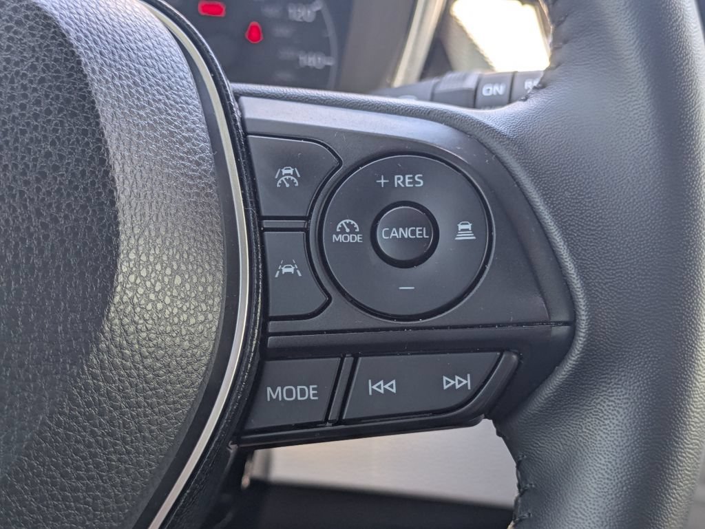 Used 2025 Toyota Corolla SE FWD image 23