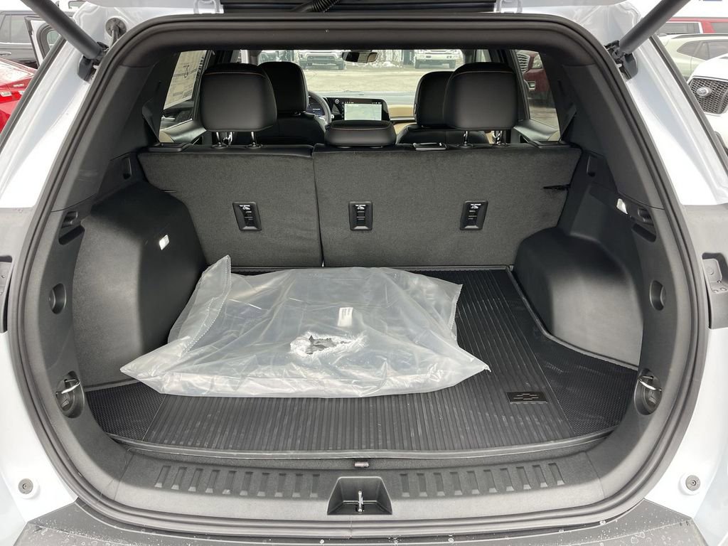 New 2026 Chevrolet Equinox ACTIV w/ Convenience Package III image 24