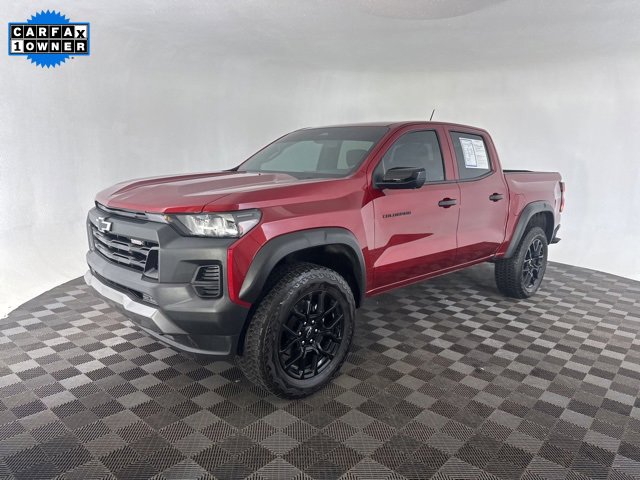 Used 2024 Chevrolet Colorado Trail Boss w/ LPO, Dark Essentials Package image 2