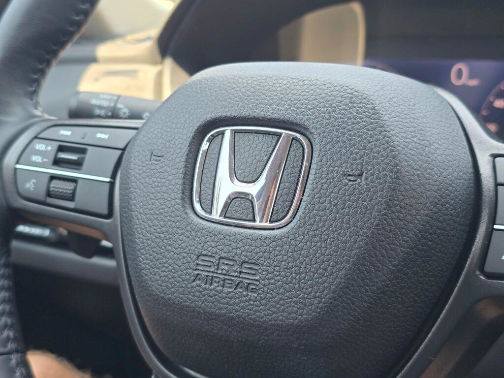 Used 2023 Honda Accord EX-L image 28