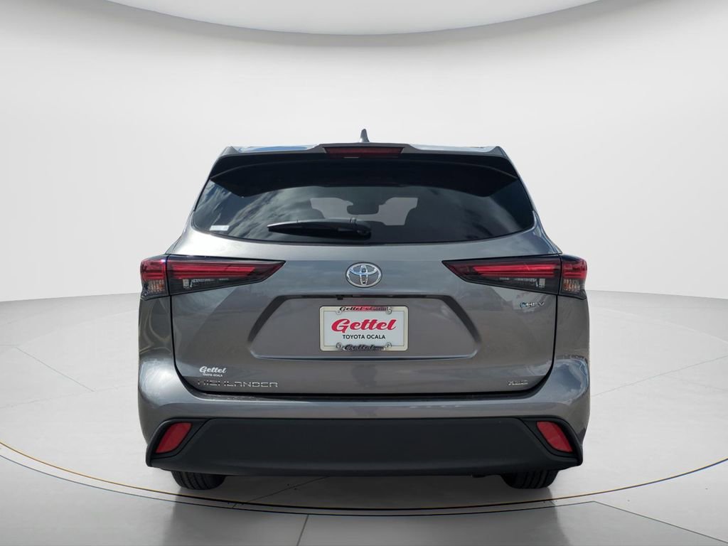 New 2026 Toyota Highlander XLE image 5
